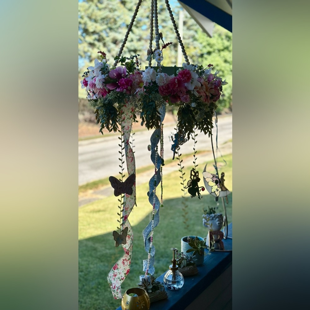 Handmade 🧚🏼Fairy Mobile Nursery Décor 
Vintage-Inspired  🌺🌸Mobile Crystals &🦋s